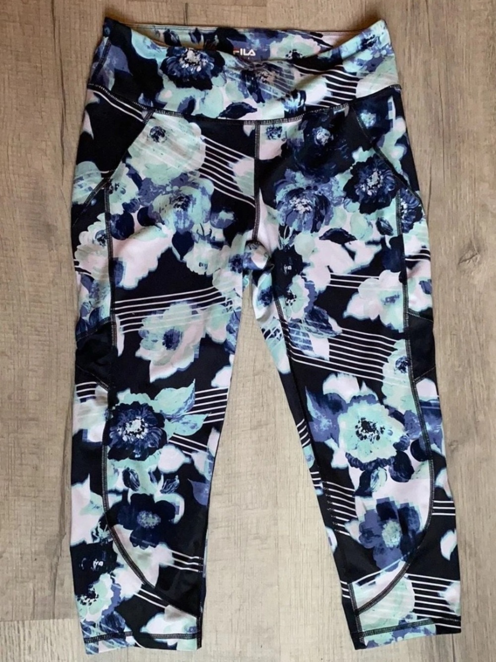 Fila Sport Floral Multicolor Print Capri Leggings Women's
